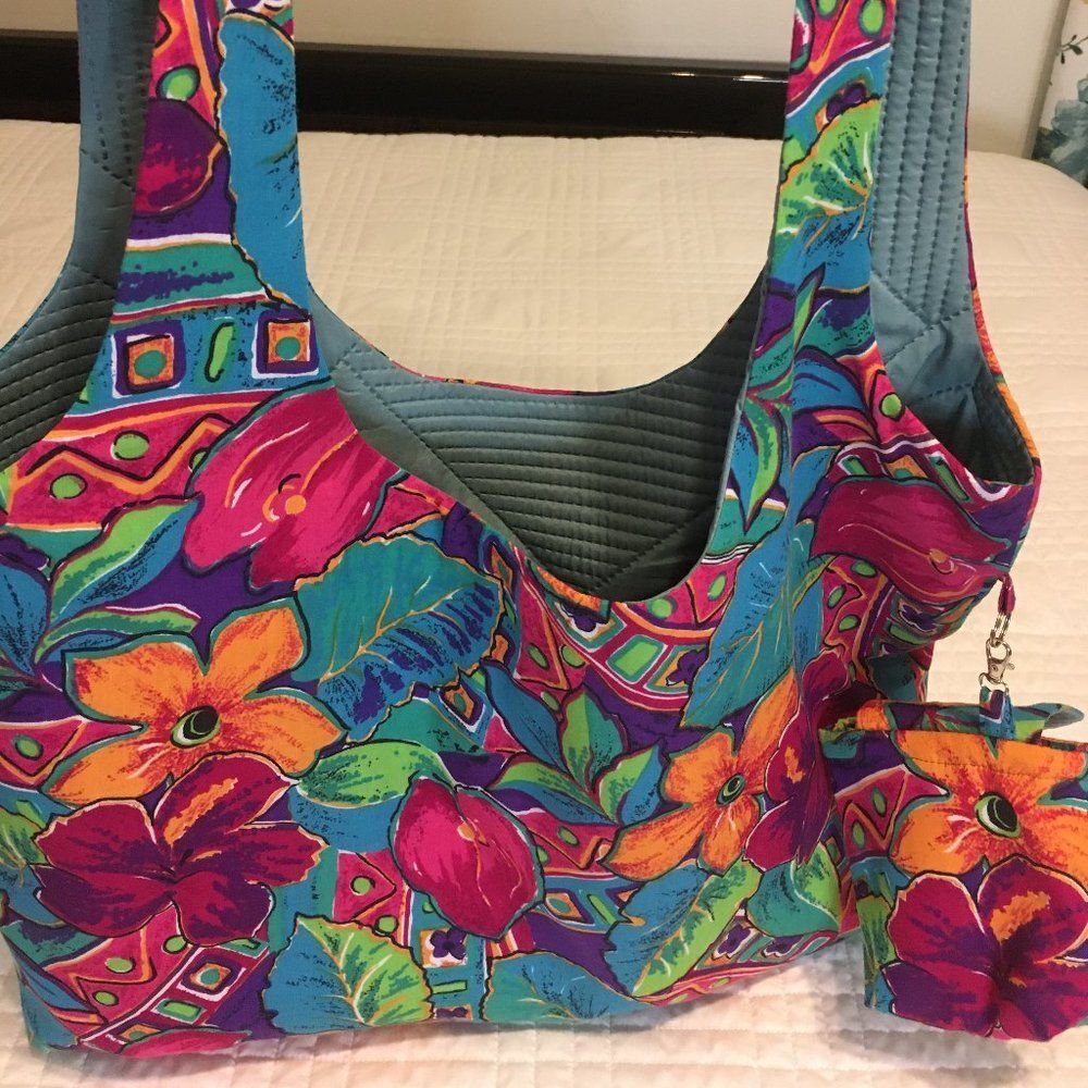 Reversible Quilted 2 in 1 Tote with Removable Pouch Teagarden Original "Juanita"